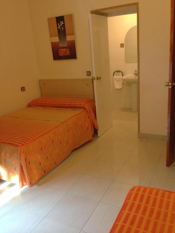 Hostal Cervantes Valdemoro Room photo